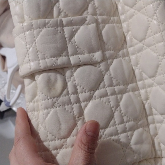 Dior White Quilted Women's Bag - Picture 10 of 10